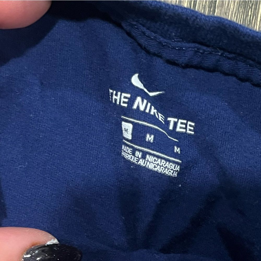 Nike T-Shirt Short Sleeve Tee Logo Print Round Neck Pullover Cotton Blue Medium - Picture 2 of 4